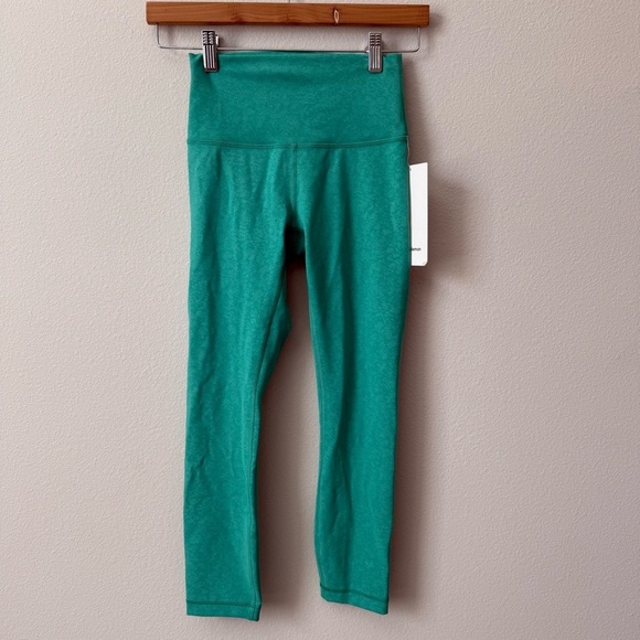NWT Lululemon Wunder Train HR Crop 23" Blaze Maldives Green Size 4 - Picture 1 of 8
